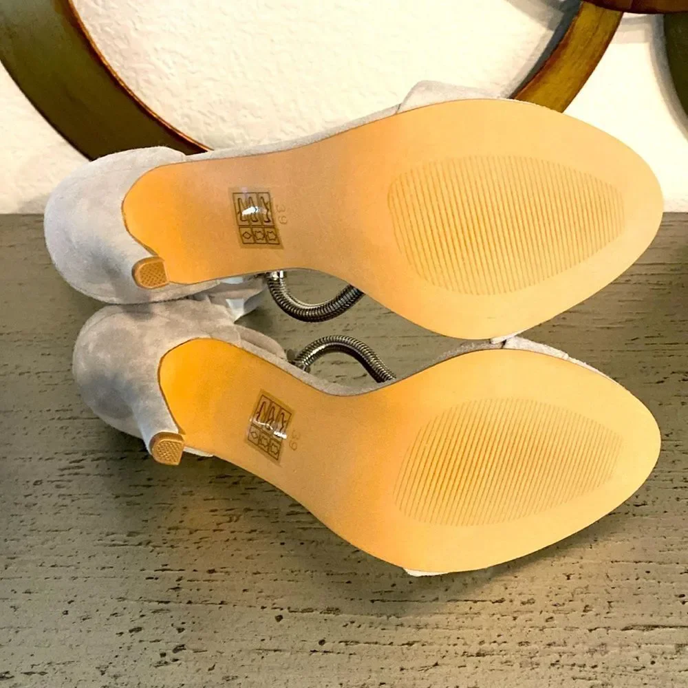 New MODE Collective Mink Sandals
